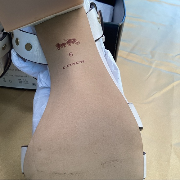 COACH leather sandals, 6 block heels rivets, chalk versatile color NEW - Picture 7 of 14